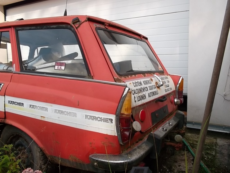 Červený kombik 3.JPG